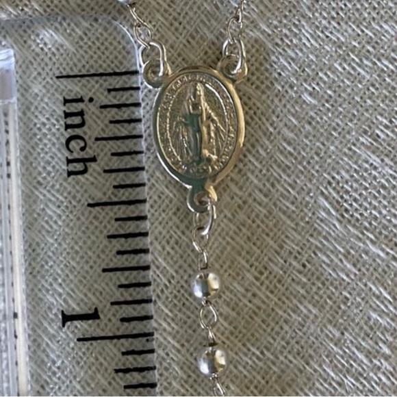 Medium 0.925 Sterling Silver Rosary necklace 4 mm
13 1/4 “ long approximately - Picture 8 of 11